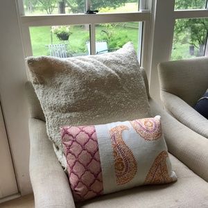 accent pillow